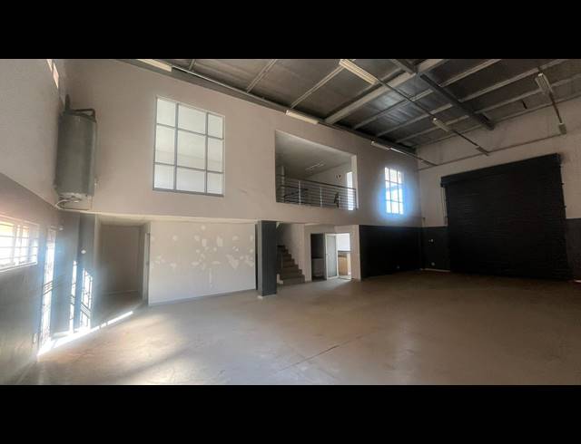 226M² WAREHOUSE TO LET IN SILVERTON